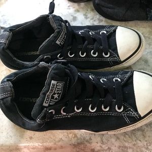 Converse Boys 5.5 black chucks